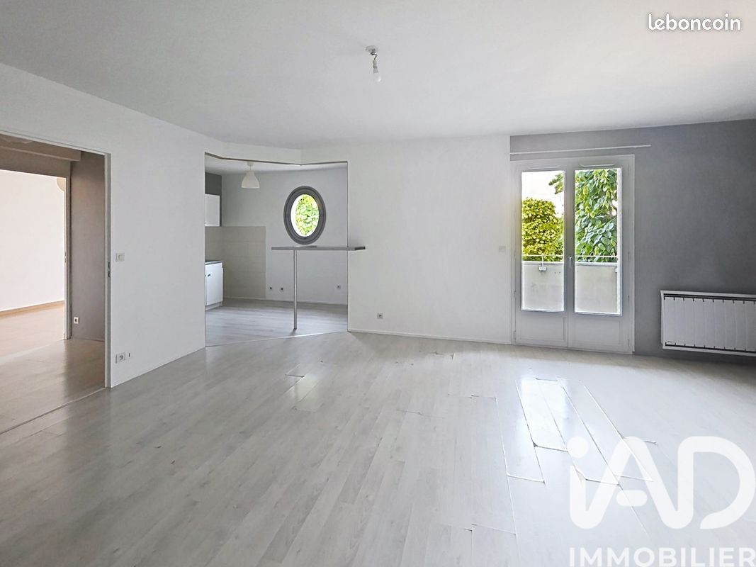 Appartement 2 pièces 49 m² · à Crécy-la-Chapelle · 49 m² · 159 000 €
