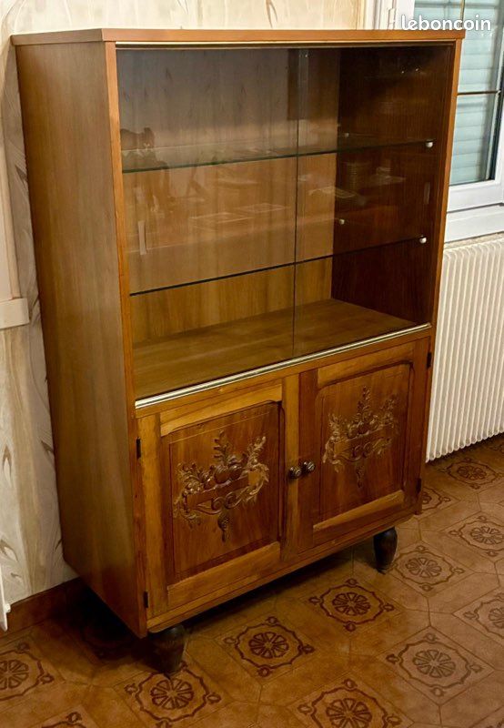 Vitrine (image 2)