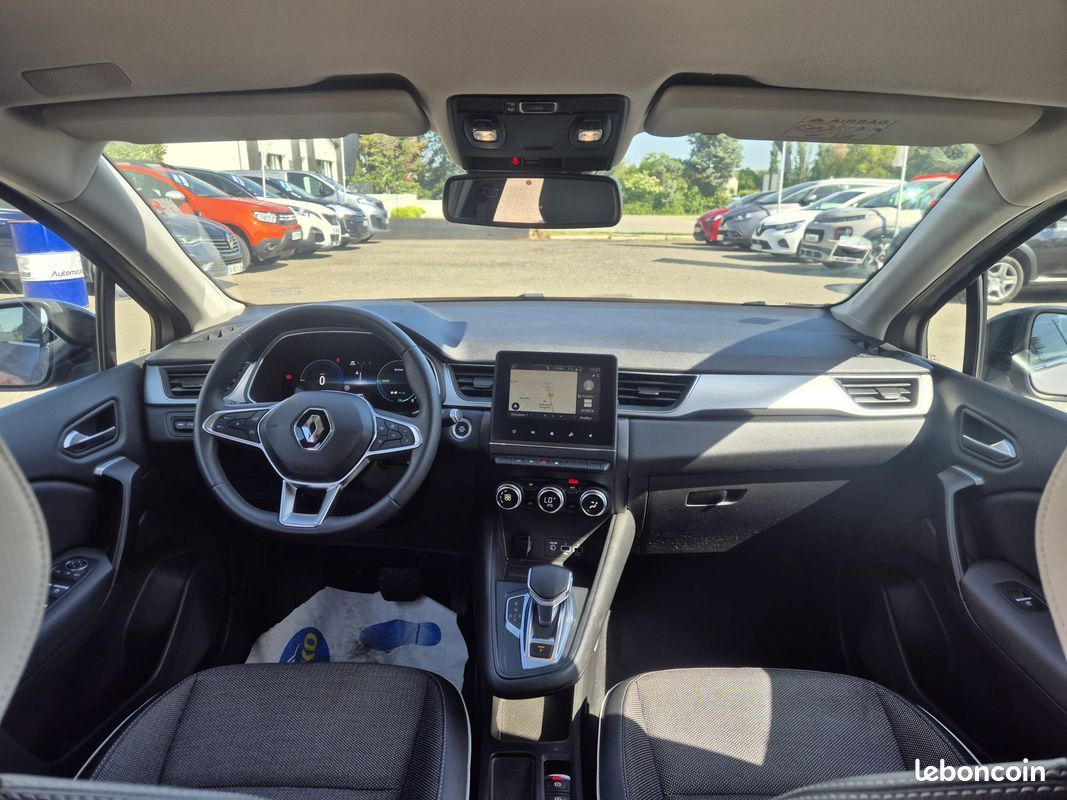 Renault Captur II 1.6 E-Tech Plug-in 160ch Intens (image 7)