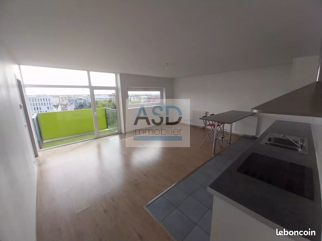 Appartement 5 pièces 100 m² · à Lille · 100 m² · 1 250 €/mois