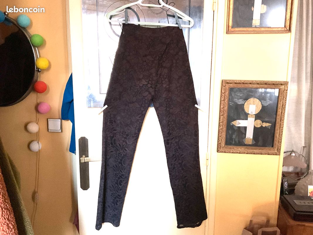 Pantalon fluide, dentelle sur doublure en soie 34-36 Vêtements