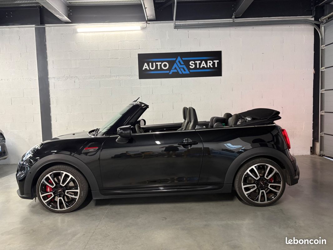MINI Mini 3-pt. JCW 231cv CABRIOLET - BV SPORT AVEC PALETTES/SIÈGES CHAUFFANTS/HARMAN KARDON/APPLE CARPLAY (image 6)