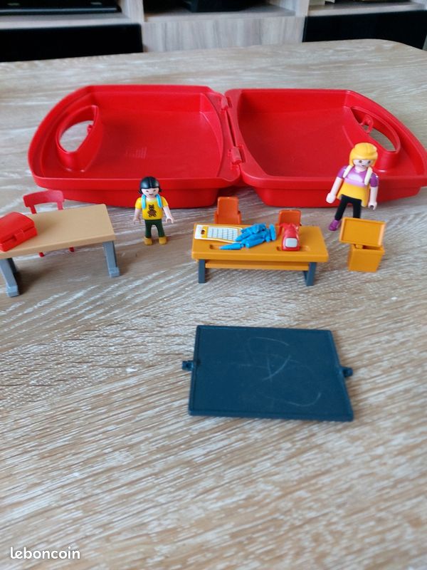 Playmobil city life valisette maîtresse et écoliers (image 2)