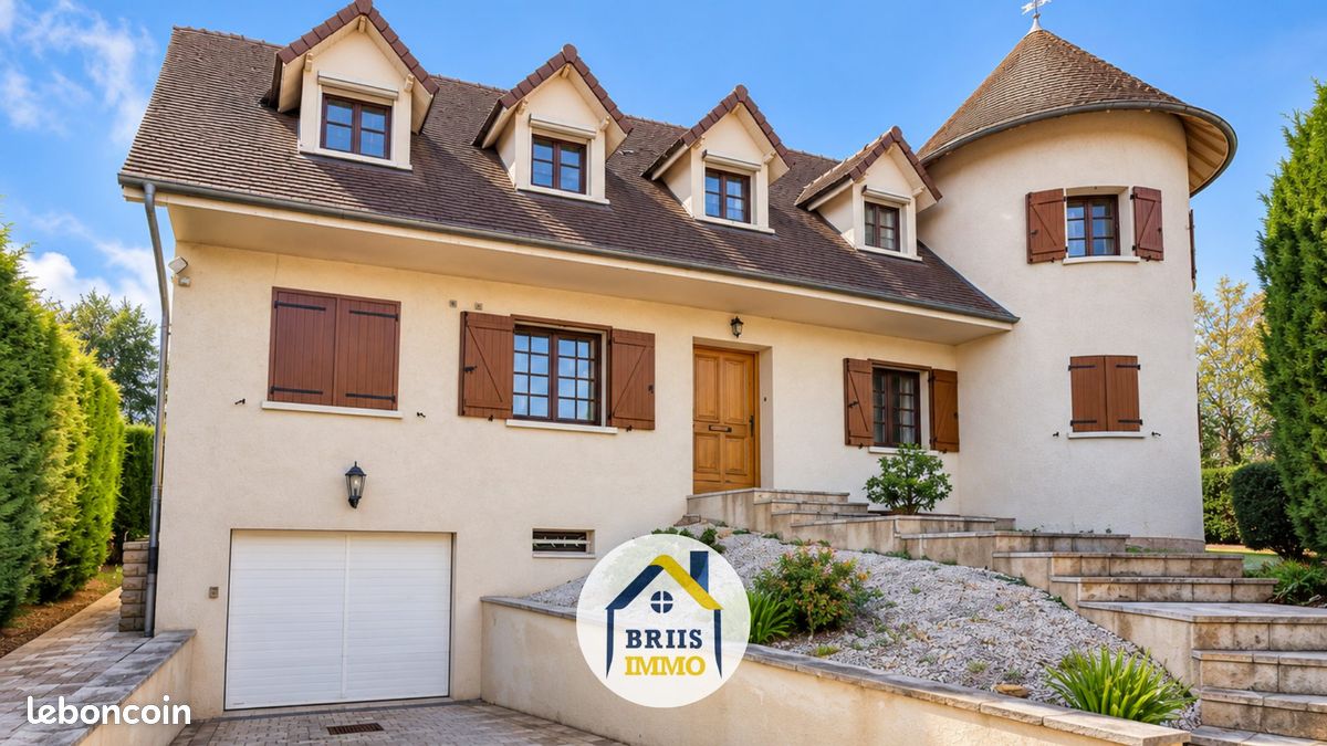 Maison 11 pièces 248 m² · à Briis-sous-Forges · 248 m² · 517 000 €