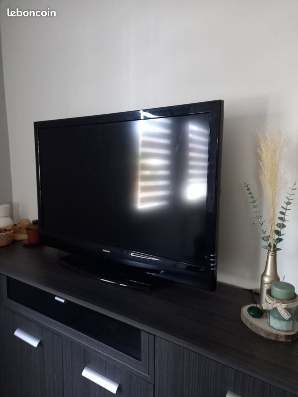 Vend écran 106 cm (image 4)