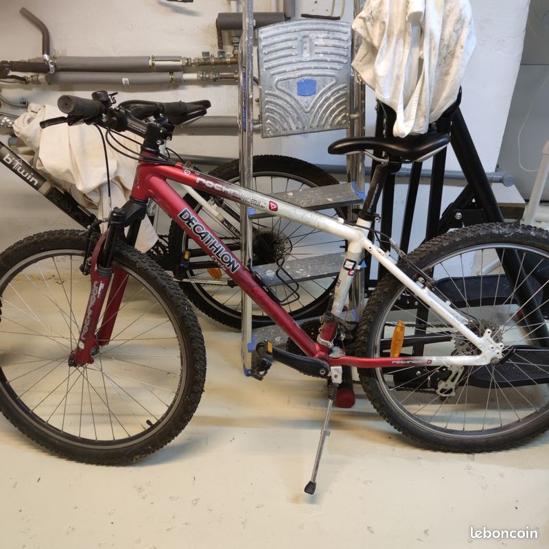 Vélo VTT Rockrider D'occasion - Marque VELO - Fonctionnel, Traces D'usure Normales