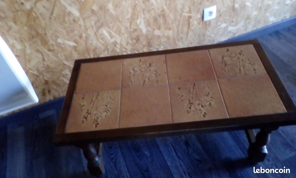Table de Salon (image 1)