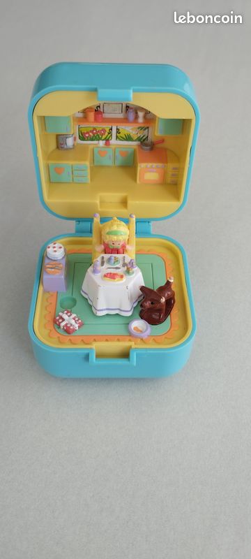 Polly pocket - Pretty Picture Locket - avec Personnage - Bluebird 1991 Polly pocket - Pretty Picture Locket - avec Personnage - Bluebird 1991