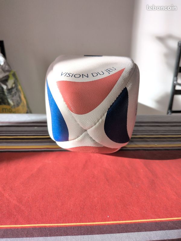 Ballon De Rugby Publicitaire 2007 - Eden Park / Marionnaud - Objet Collection