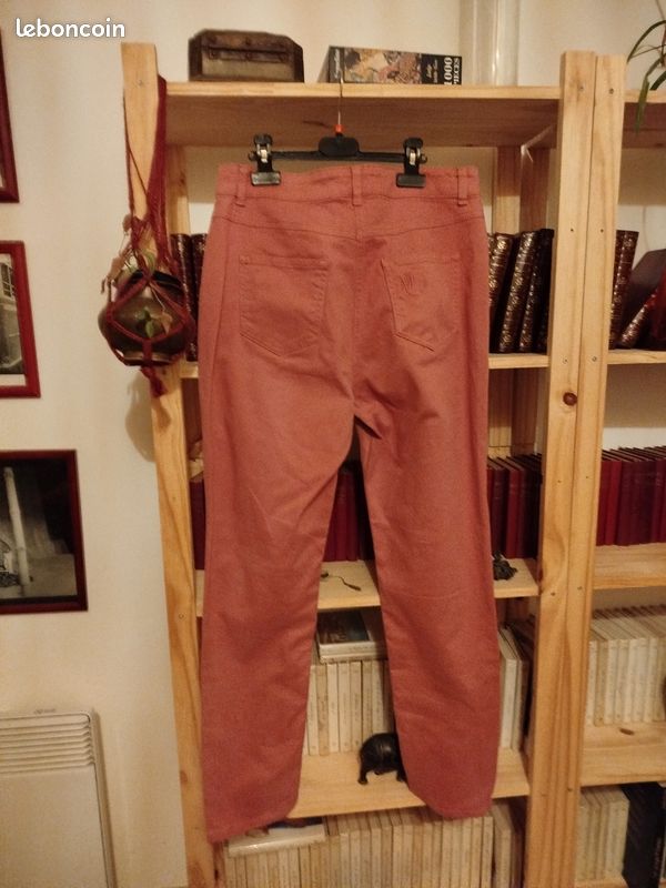 Pantalon rose taille 40 (image 2)