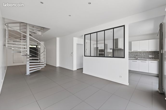 Caudéran — Maison contemporaine 139 m² DPE B / GES B — 4 ch + garage — 7