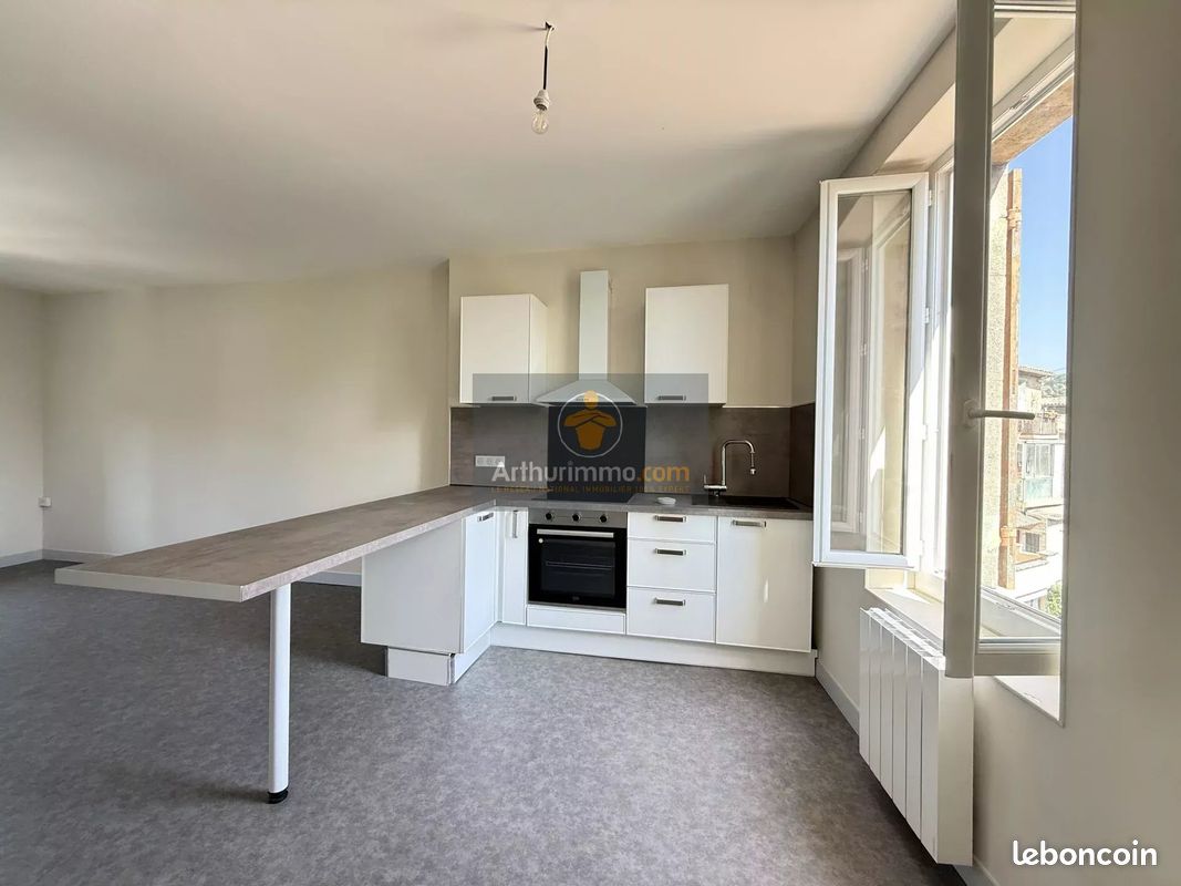 Appartement 3 pièces 51 m² · à Apt · 51 m² · 700 €