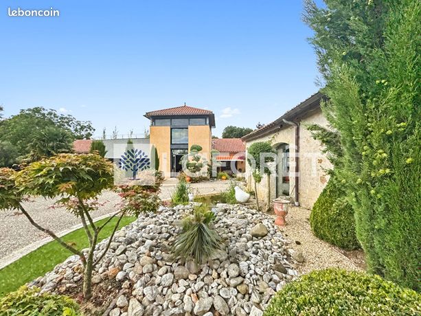 Propriété 6 pièces 258 m²