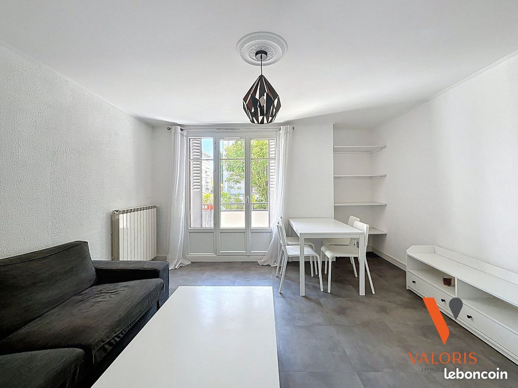 Appartement 4 pièces 68 m² · à Grenoble · 68 m² · 975 €