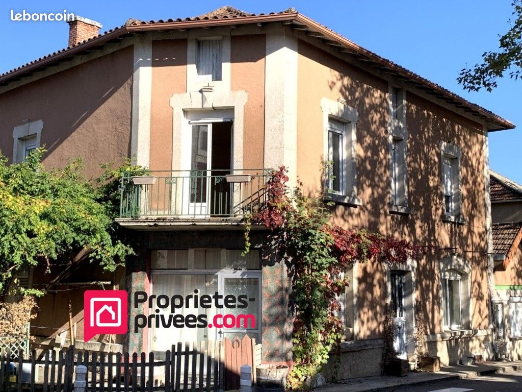 Maison 8 pièces 237 m² · à Sauzet · 237 m² · 147 500 €