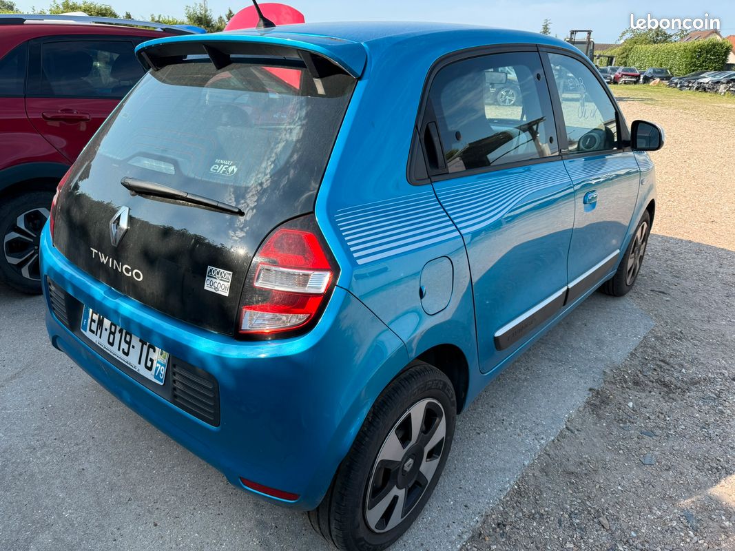 RENAULT TWINGO 0.9 TCE LIMITED 5/2017 110429km ACCIDENTÉ (image 1)