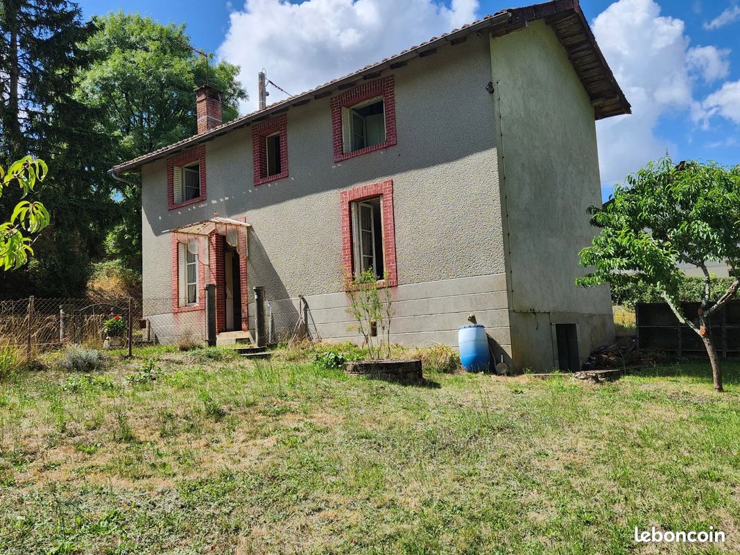 Maison 3 pièces 75 m² · à Chaillac-sur-Vienne · 75 m² · 54 000 €
