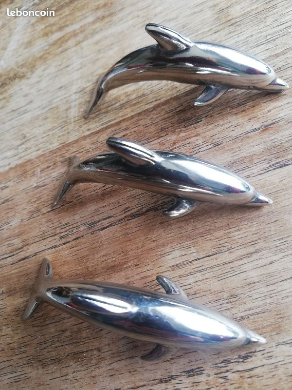 Lot de trois dauphins marque-place métal argenté (image 7)