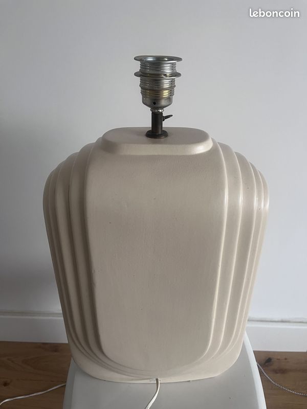 Lampe KOSTKA lignes épurées design innovant "hauteur 44,5cm largeur 11 cm " (image 2)