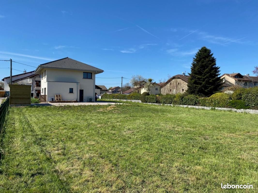 Terrain 600 m² Sciez · 255 000 €