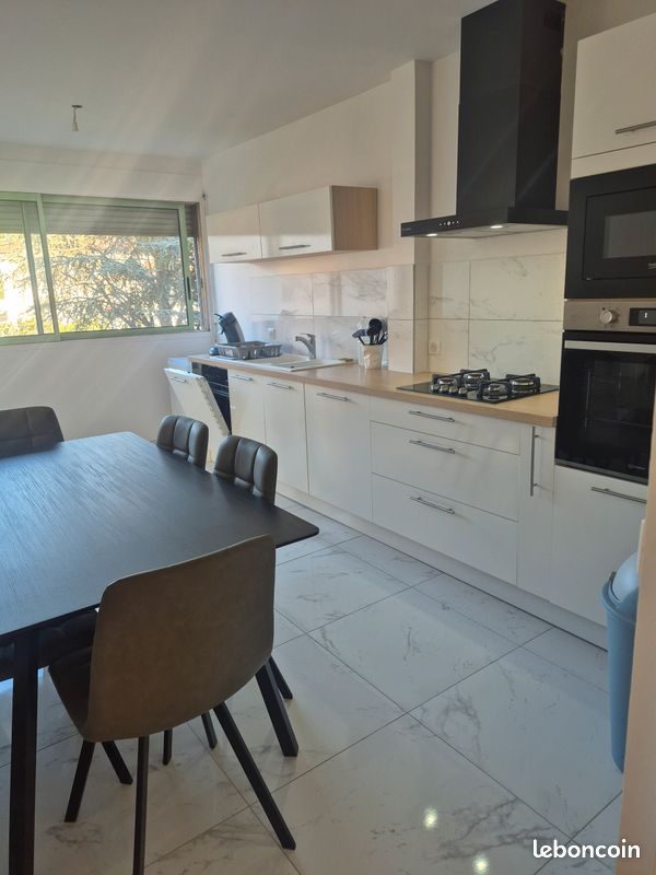 Appartement 3 pièces 66 m² · à Le Péage-de-Roussillon · 66 m² · 95 000 €
