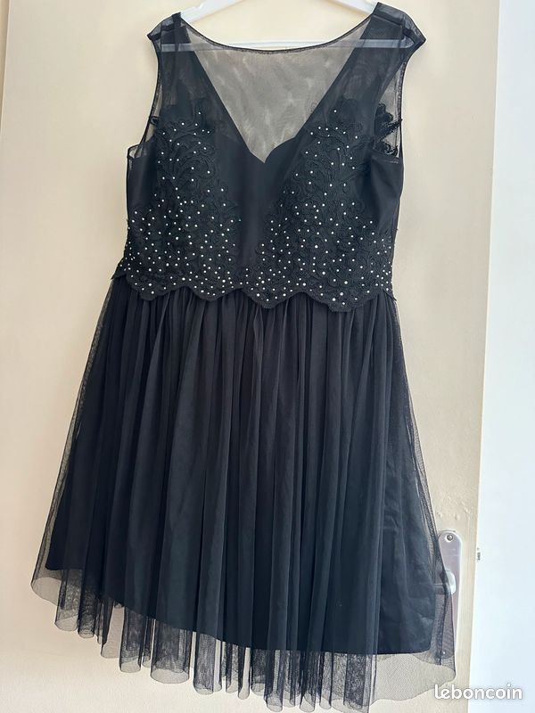 Robe (image 4)