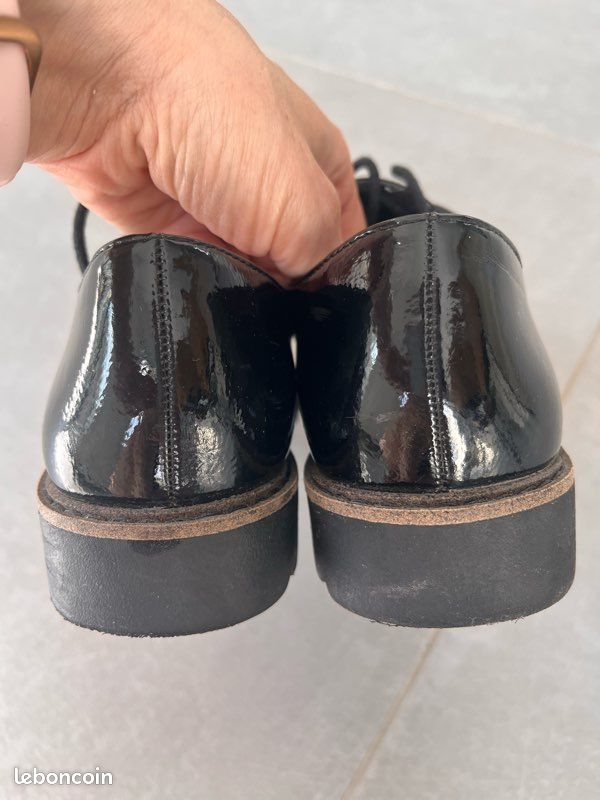 Chaussures à lacets Tamaris noires brillantes - Derby - 37 (image 7)
