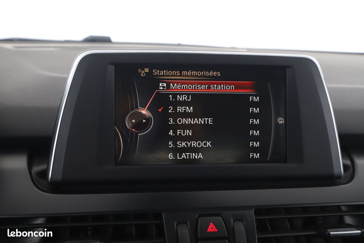 BMW Serie 2 Active Tourer 218i Sport BVA6 136 ch (image 18)