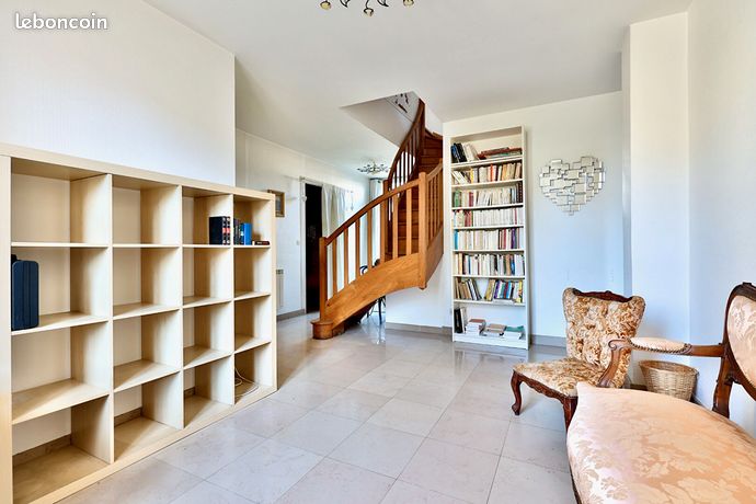 Maison 8 pièces 195 m² — 12