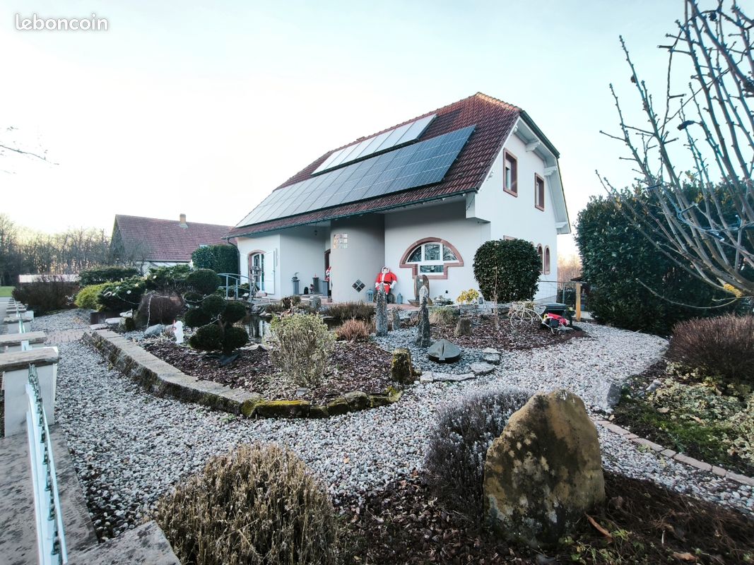 Maison 8 pièces 208 m² · à Weislingen · 208 m² · 325 000 €