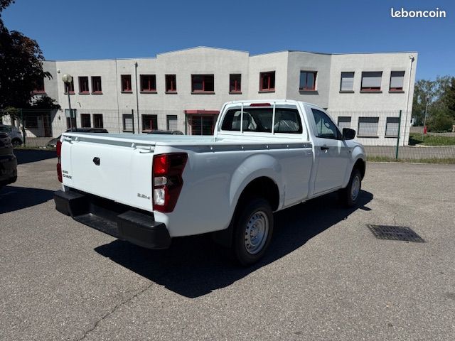 NEW ISUZU DMAX SINGLE B-STRONG 4X4 164cv Boite manuelle 30700 H.T (image 3)