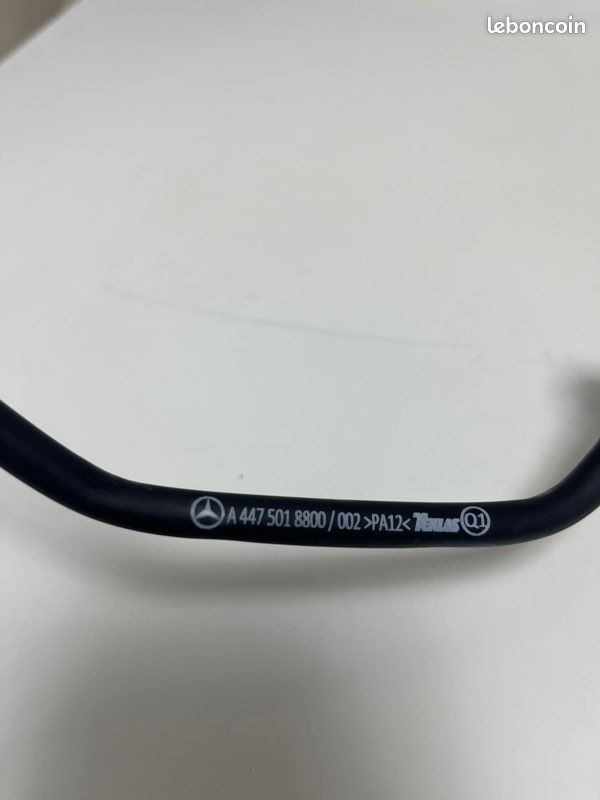 Durite de ventilation Mercedes-Benz A4475018800 – Pièce neuve d’origine (W447 Vito / Classe V / EQV) (image 2)