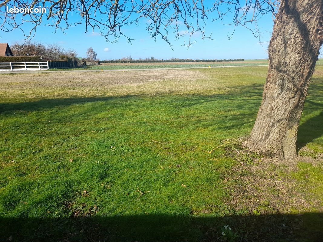 Terrain constructible de 531m2 - Prunay-le-Gillon · 58 500 €
