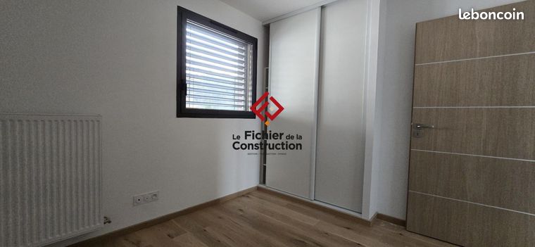 https://img.leboncoin.fr/api/v1/lbcpb1/images/05/2a/77/052a77f23d0504d292a42888ce6c7b83c9a6bc7f.jpg?rule=ad-image
