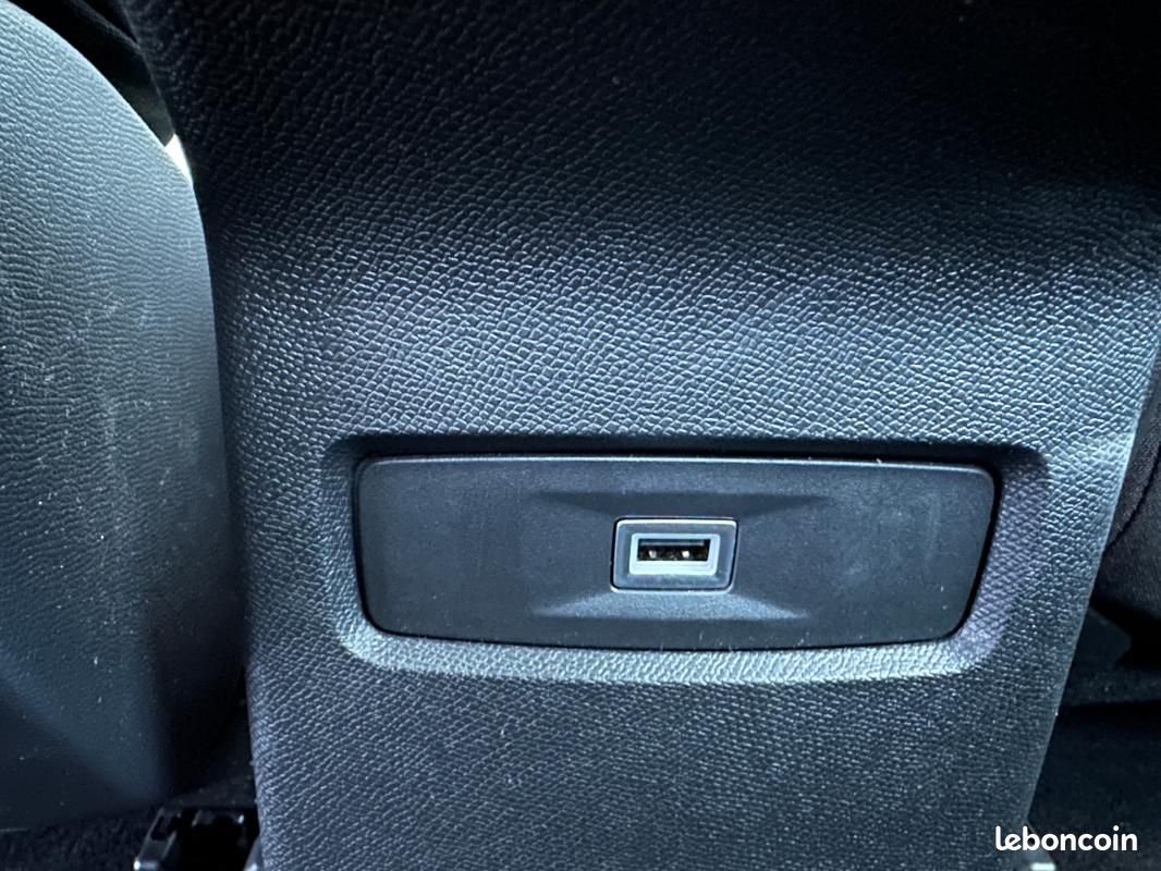Citroën c4 x Hybride 136 e-DCS6 Max (image 27)
