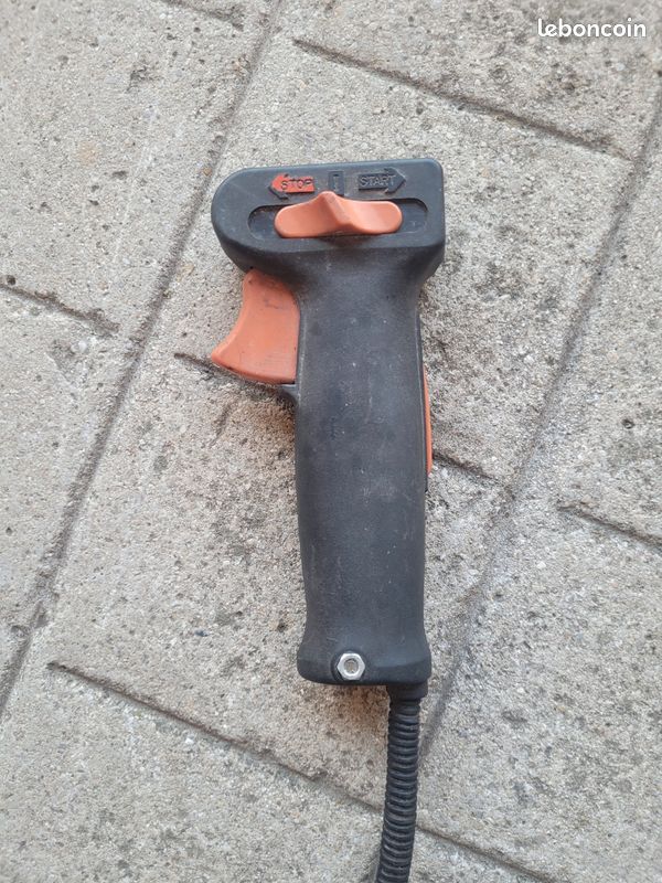 Poignée de commande complète Stihl FS 160 / FS 180 / FS 220 / FS 280 (image 2)
