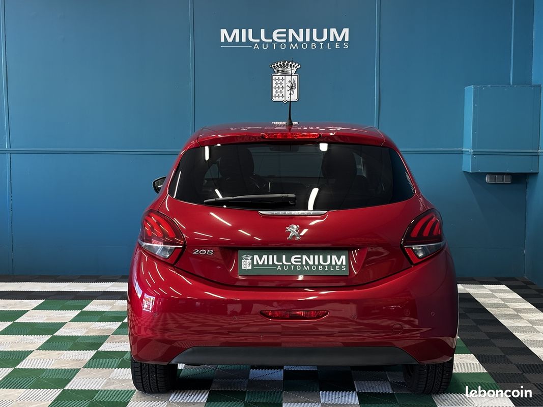 Peugeot 208 1.6 BLUEHDI 100CH STYLE 5P (image 4)