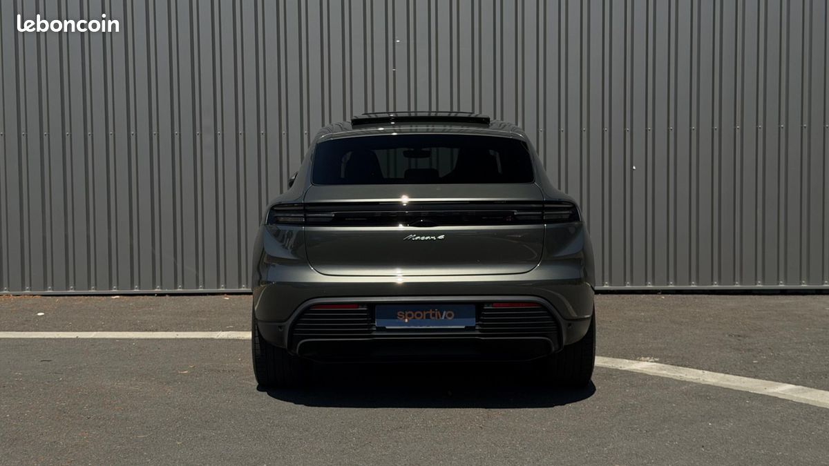 PORSCHE MACAN 4 - 100% Electric - 408 CH - Autonomie 611 km (image 8)