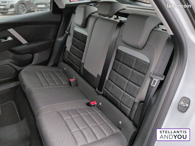 Citroën C4 Hybride 145 ch e-DCS6 Plus (image 8)