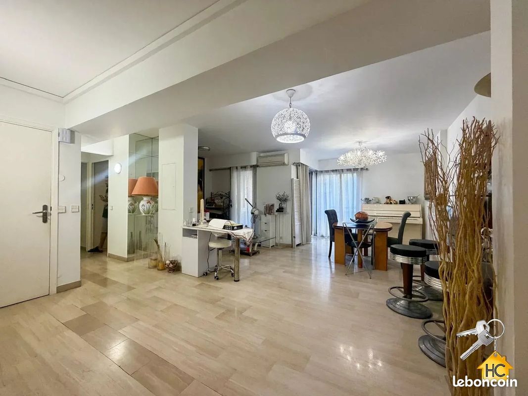 Appartement 5 pièces 131 m² · à Cannes · 131 m² · 556 500 €