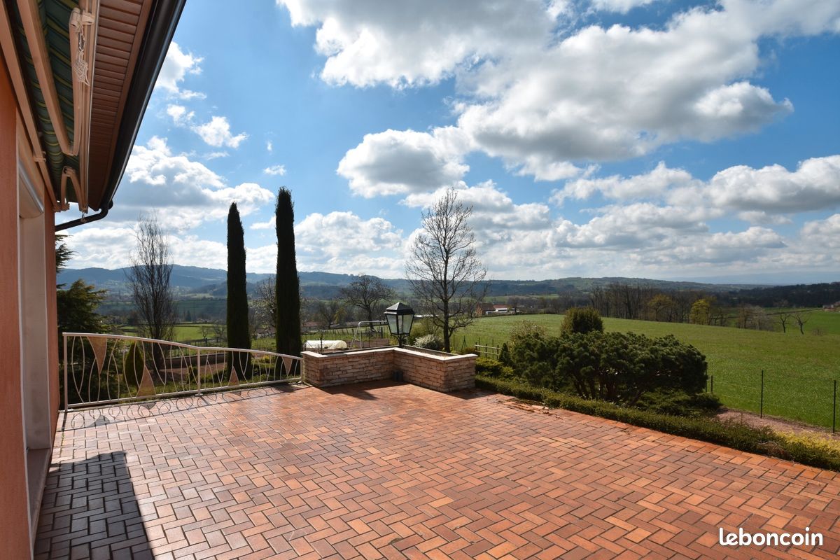 Maison 5 pièces 120 m² · à Tancon · 120 m² · 259 000 €