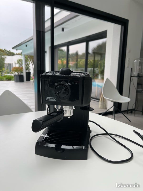 Cafetière Delonghi Électroménager