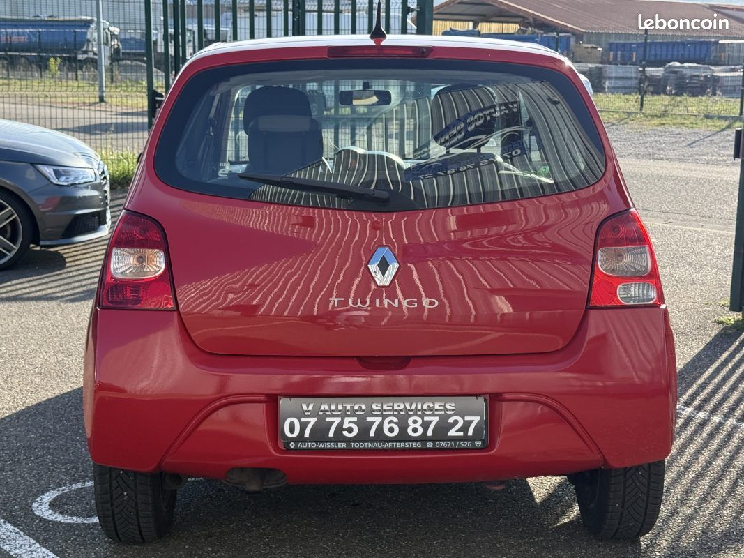 Renault Twingo II (C44) 1.2 60ch Access (image 4)
