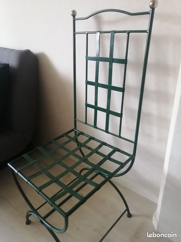Ensemble table en verre et chaises en fer forgé (image 3)