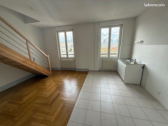 Appartement 4 pièces 81 m² · à Lyon · 81 m² · 1 190 €