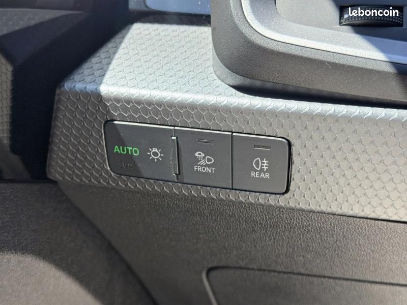 Audi A1 allstreet 30 TFSI 110ch Advanced S tronic 7 (image 15)