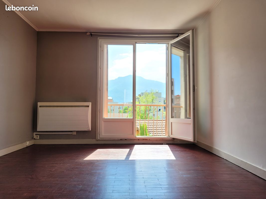 Appartement 3 pièces 53 m² · à Grenoble · 53 m² · 105 000 €