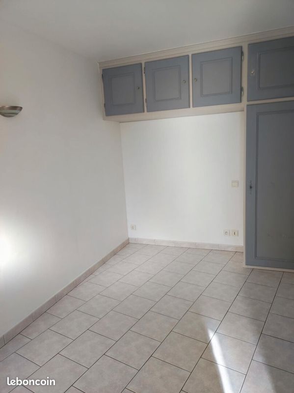 Appartement a louer oyonnax - 1 pièce(s) - 28 m2 - Surfyn