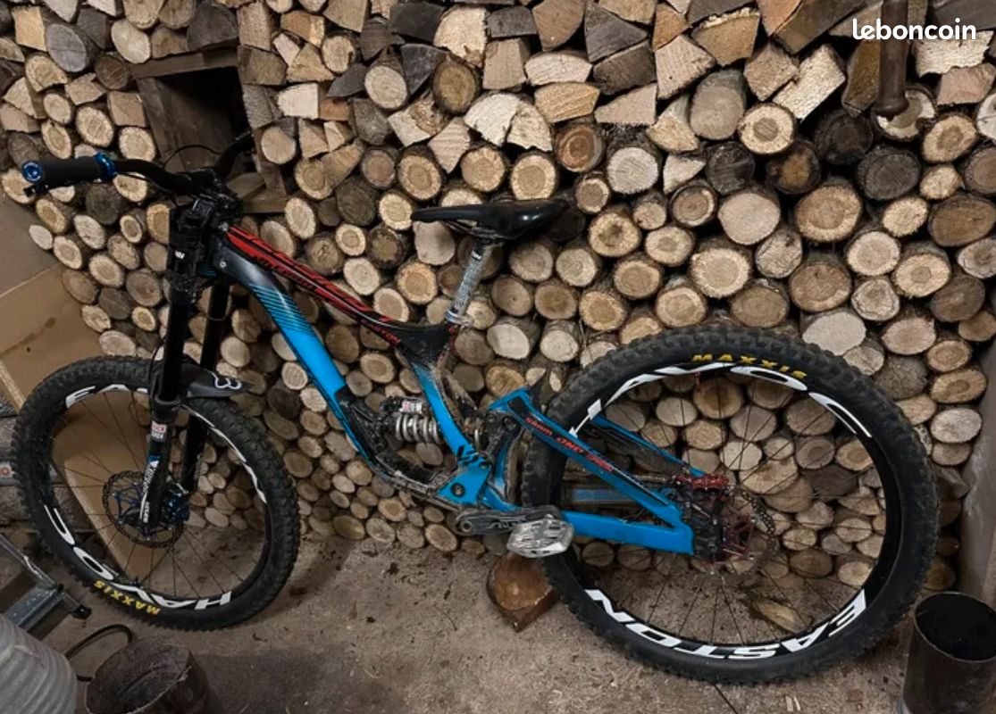 Lapierre 727 DH Team (image 2)