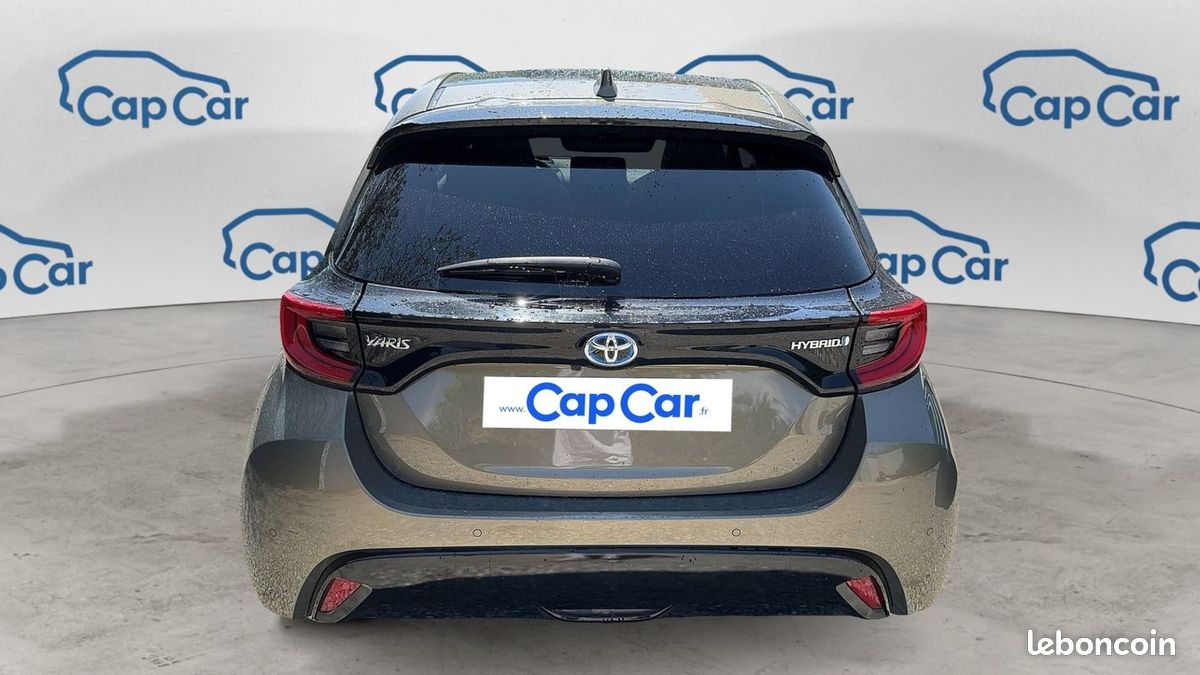 Toyota Yaris IV 1.5 VVTi 116 Hybrid E-CVT Iconic (image 3)